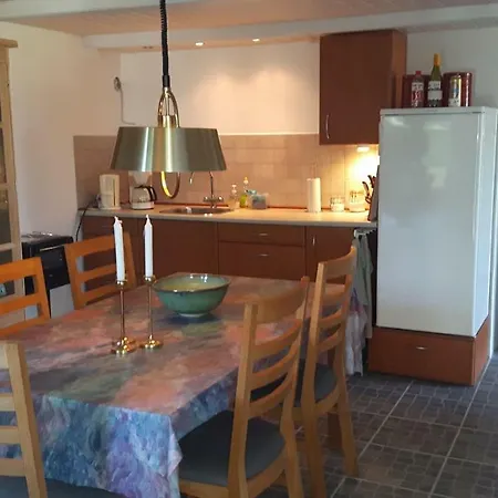 Country house Pelikan Garden 1 Ferielejlighed Max 4 Personer Ved 2 Personer 650,00 Ekstra Personer 150,00 Kr Ekstra